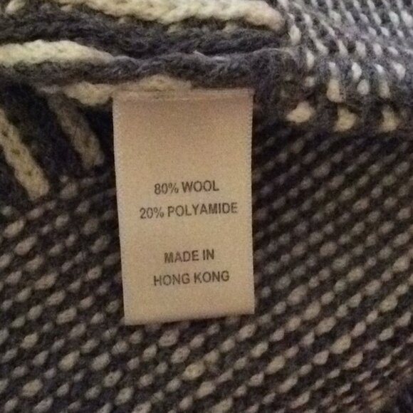 St. John Cardigan - Picture 7 of 7